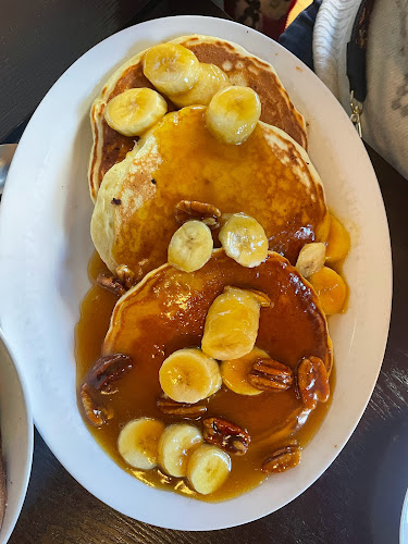 33 Queen St S A, Kitchener, ON N2G 1V8