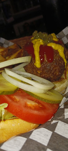 Opinii despre Checkered Flag Bar & Grill în Hamilton - Hospitality and gastronomy