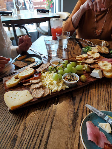 75 King St S Unit 54, Waterloo, ON N2T 2Z7