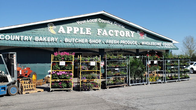 The Apple Factory Farm Market