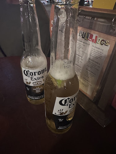 Opinii despre Julio's Barrio Mexican Restaurant în Edmonton - Hospitality and gastronomy