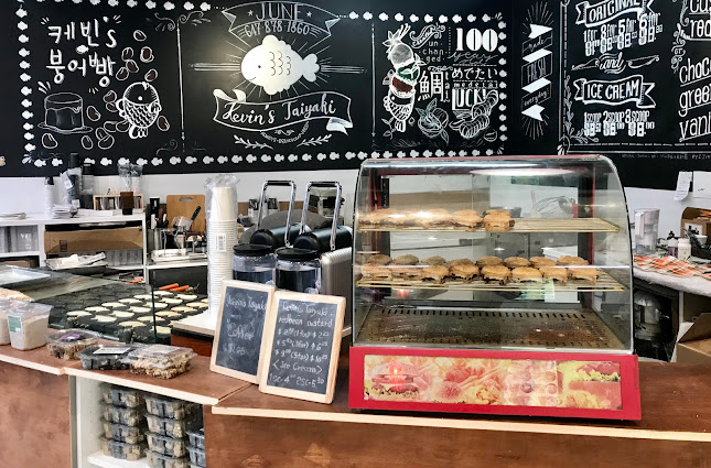 Comentarii opinii despre Kevin