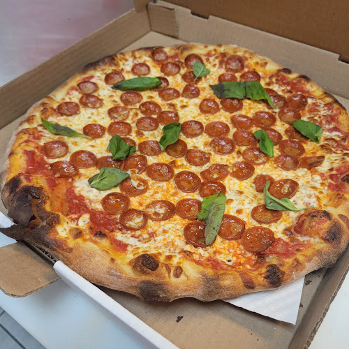 Pizzeria King - Hospitality and gastronomy