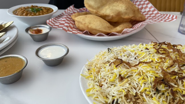 Kachiguda Junction - Hospitality and gastronomy