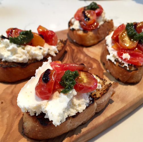 314 10 St NW, Calgary, AB T2N 1V8