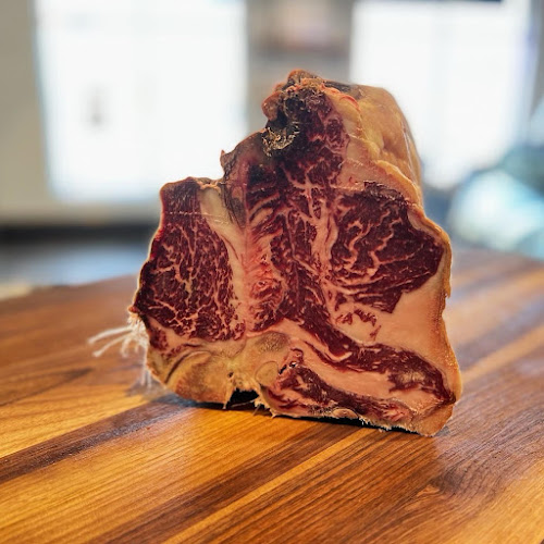 Opinii despre Wild Bros Meat & Cheese în Lethbridge - Hospitality and gastronomy