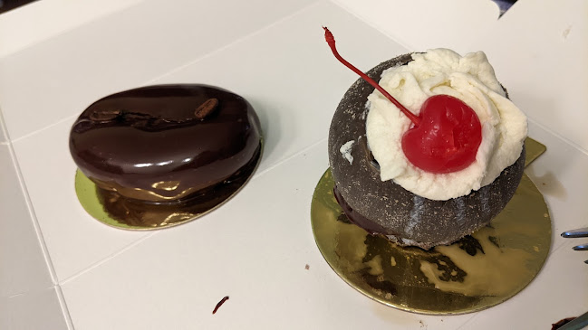 GOLD CHERRY BAKERY - Hospitality and gastronomy