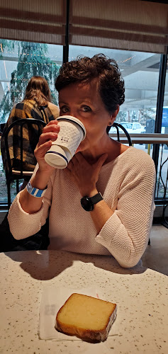 899 W 12th Ave, Vancouver, BC V5Z 1N1