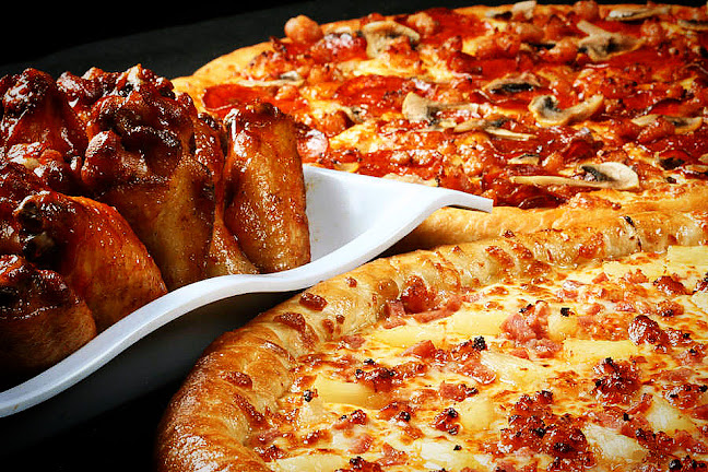 Comentarii opinii despre Mona's Pizza