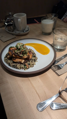 Moxies Regina Restaurant - Regina