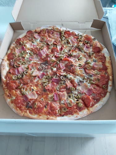 40 Gillingham Dr, Brampton, ON L6X 4X7