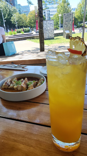 Opinii despre Tap & Barrel • Olympic Village în Vancouver - Hospitality and gastronomy