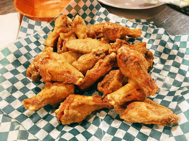 5008 Centre St, Niagara Falls, ON L2G 3L6