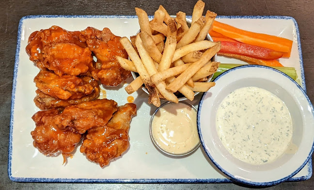 2315 Yonge St, Toronto, ON M4P 2C6