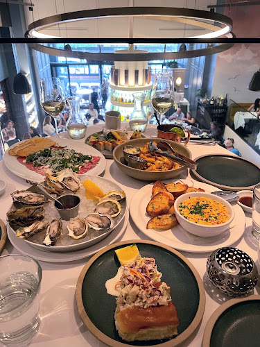 1054 Alberni St, Vancouver, BC V6E 1A3