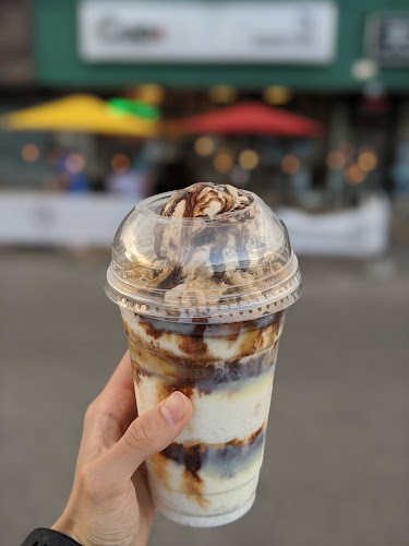 Snowday Bingsu Cafe - Hospitality and gastronomy