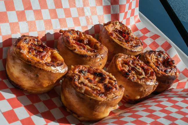 Opinii despre Four Brothers Pizza în Mississauga - Hospitality and gastronomy