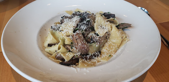 Opinii despre Trattoria Park Royal în West Vancouver - Hospitality and gastronomy