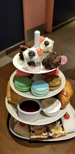 Quelque Chose - Hospitality and gastronomy