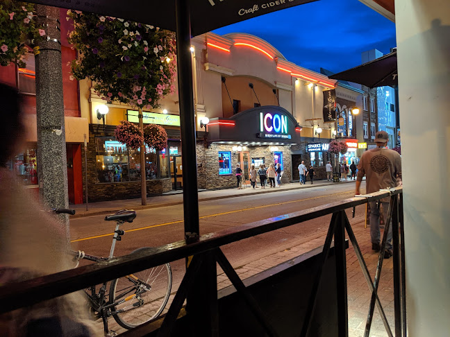 Spicy Olive Bar and Grille - Niagara Falls