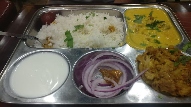 Comentarii opinii despre Maharaja Cakes Sweets and Eats l 100% pure vegetarian indian punjabi restaurant