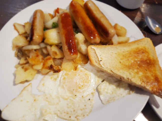 2061 W 4th Ave, Vancouver, BC V6J 1N3