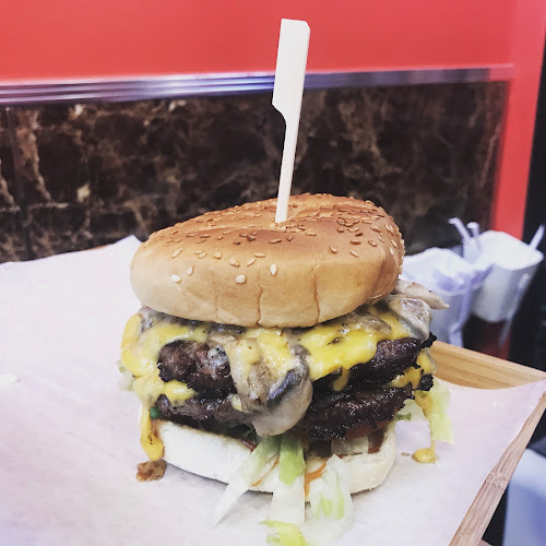 Comentarii opinii despre MitBit Burger Restaurant