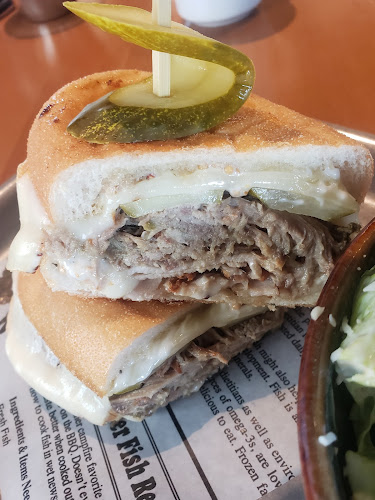 Mulligan's Restaurant & Lounge - Winkler