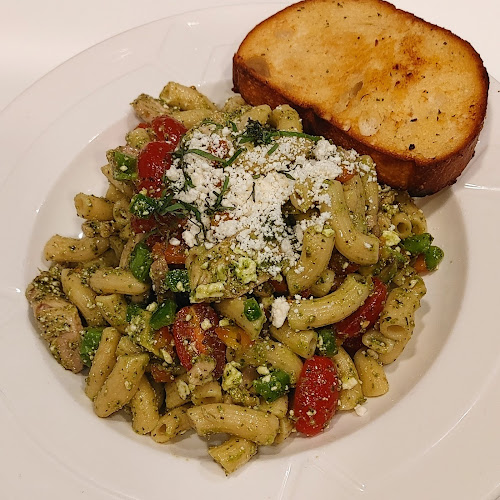 4910 55a St #105, Wetaskiwin, AB T9A 0T4