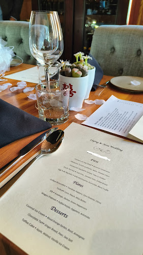 40 King St S, Waterloo, ON N2J 2W8