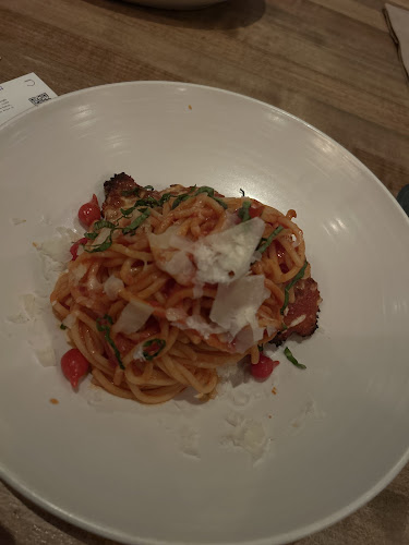 1550 Kenaston Blvd, Winnipeg, MB R3P 0Y4