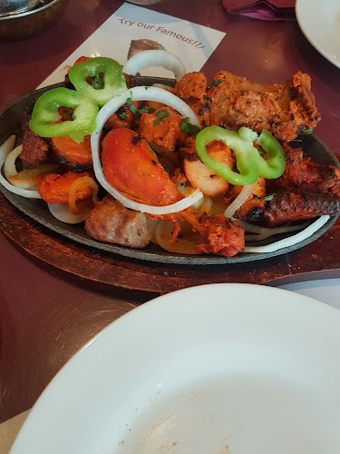 Opinii despre Agra Tandoori Restaurant în Burnaby - Hospitality and gastronomy