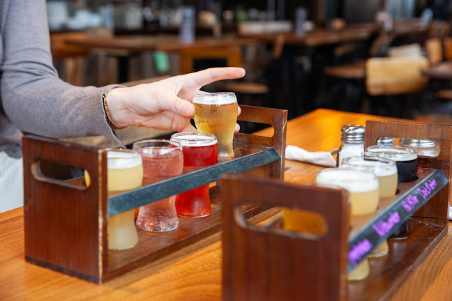 Angry Otter Tap and Forno - North Vancouver