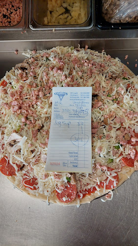 Opinii despre Great Lakes Pizza în Greater Sudbury - Hospitality and gastronomy