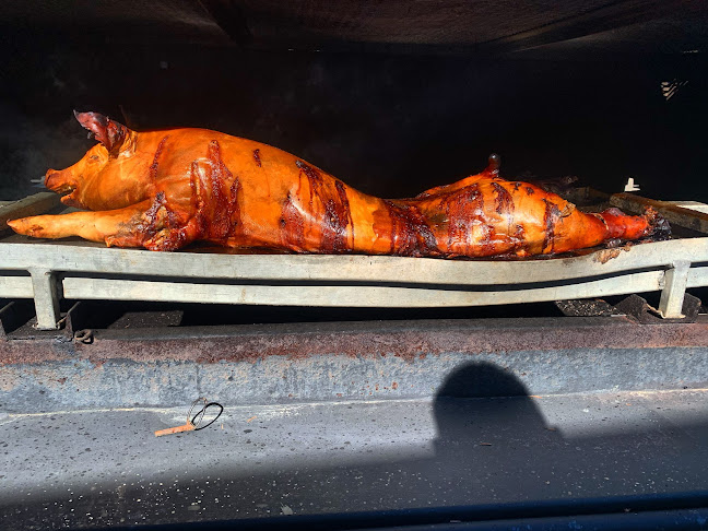 All Seasons Pig Roast & Catering