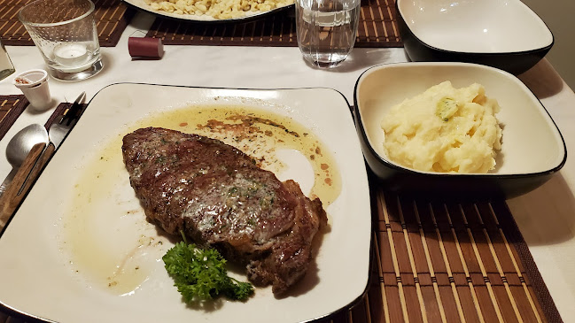 551 Muirham Dr, Winkler, MB R4W 4A6