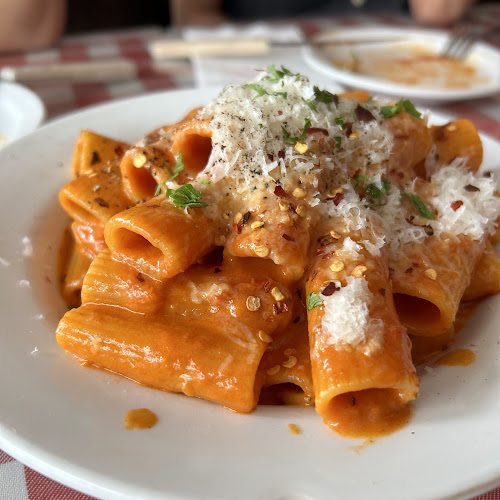 Opinii despre Sugo în Toronto - Hospitality and gastronomy