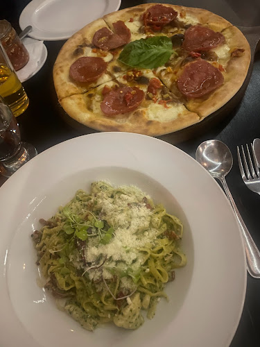 La Vecchia Restaurant Uptown - Hospitality and gastronomy