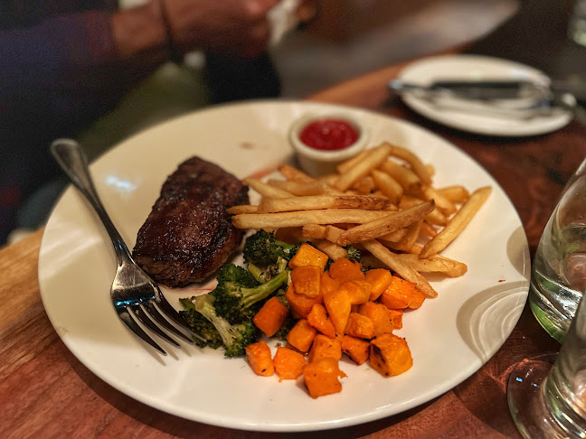 Comentarii opinii despre The Keg Steakhouse + Bar - Square One