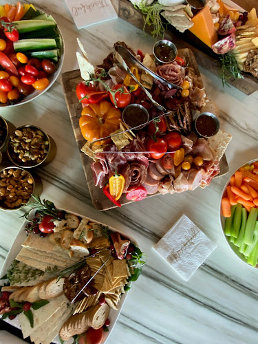 Simply A&R - Windsor