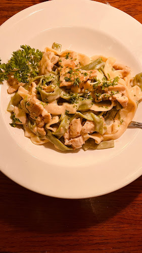 53 Water St, Vancouver, BC V6B 1A1