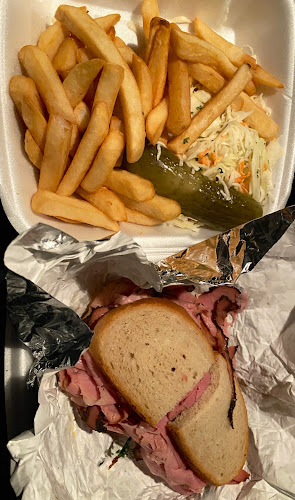 Comentarii opinii despre Peter's on Eglinton Restaurant