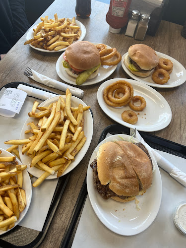 Opinii despre ZET'S Restaurant Airport în Mississauga - Hospitality and gastronomy