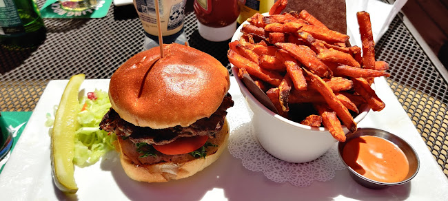 St. James's Gate Toronto - Hospitality and gastronomy