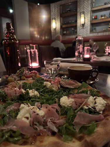 13311 Yonge St Unit 102, Richmond Hill, ON L4E 4L6