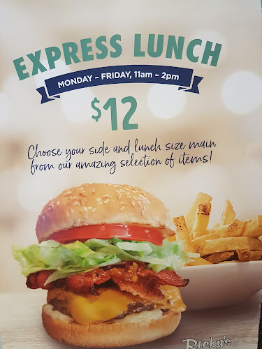 Ricky's All Day Grill - 170th Holiday Inn