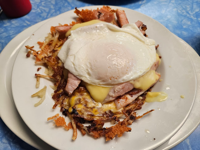 The Full Cup Café - Kawartha Lakes