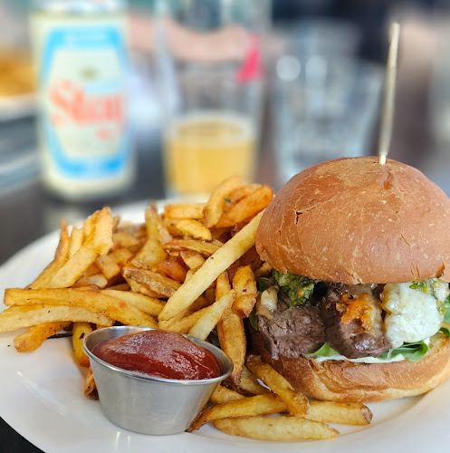 Comentarii opinii despre Bardō Guelph