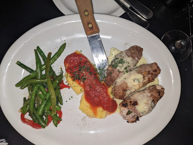 5880 Wyandotte St E, Windsor, ON N8S 1M8