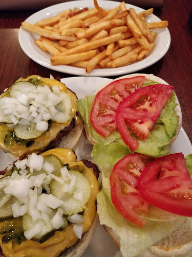 1657 College Ave, Windsor, ON N9B 1M2